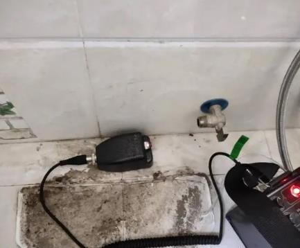 曲沃屋顶漏水维修公司分享下卫生间漏水的危害及解决方法